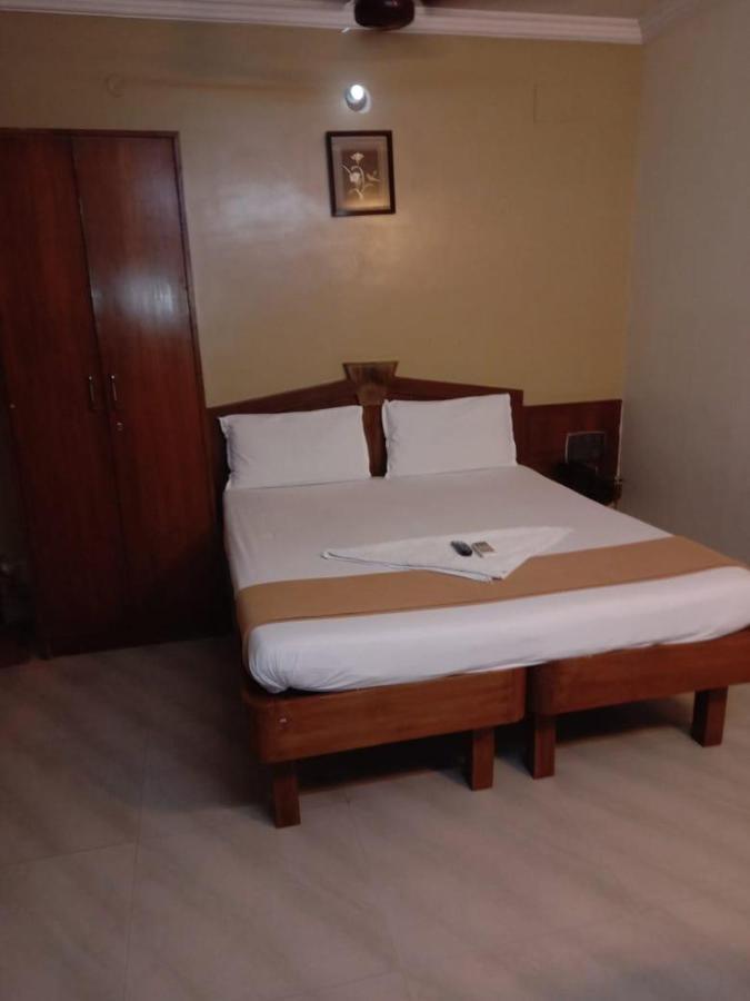Hotel Central Residency Chennai Exterior foto
